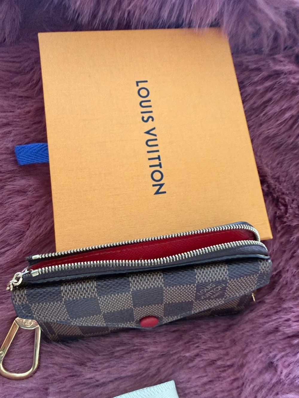 Louis Vuitton RECTO VERSO DAMIER EBENE Brown/Rouge Like New condition - Picture 3 of 3